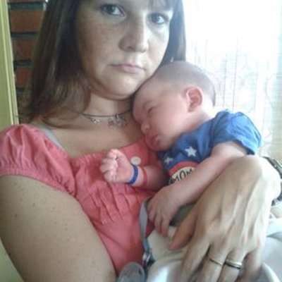 Profile Picture of Alejandra Segarra (@aleseg73) on Twitter