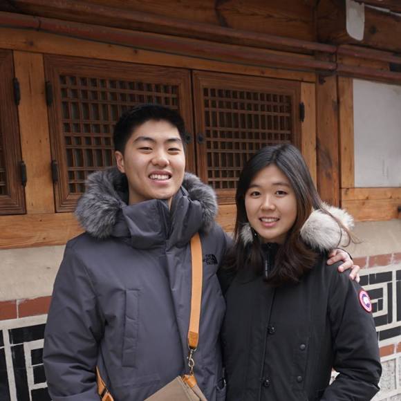 Profile Picture of John Guo (@johnguolex) on Poshmark