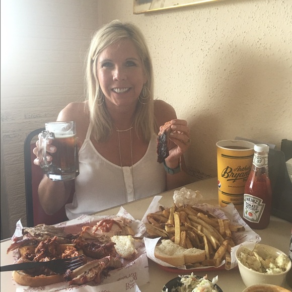 Profile Picture of Heidi Lenoard (@heidi0303) on Poshmark