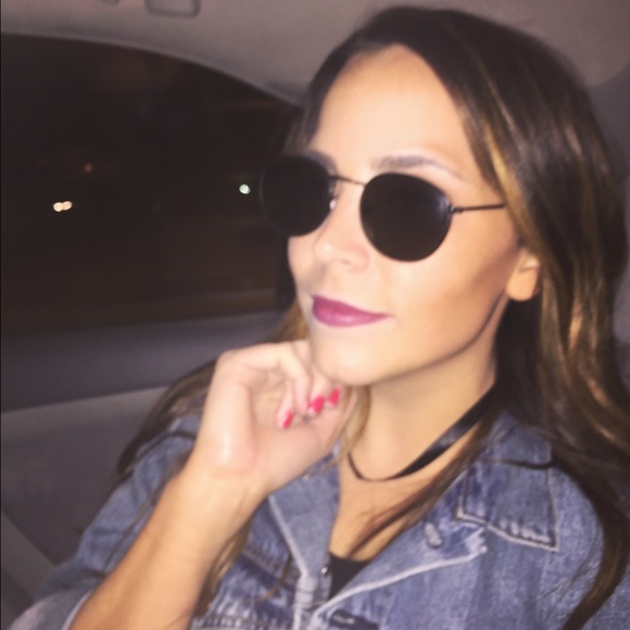 Profile Picture of Lexi Ginnane (@alexisg212) on Poshmark