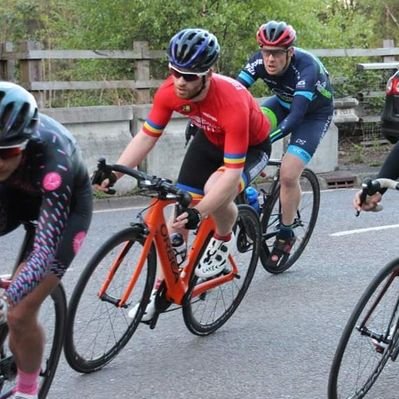 Profile Picture of Joe Naylor (@Joeigglypuff) on Twitter