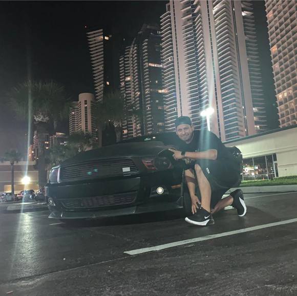 Profile Picture of Luis Bermeo (@luis199523) on Poshmark