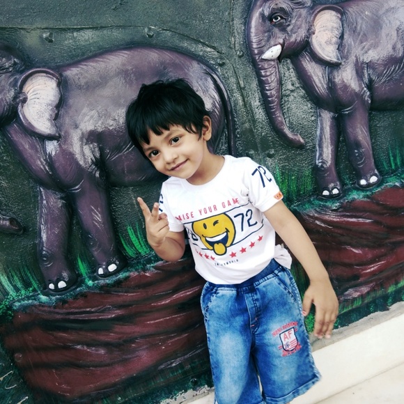 Profile Picture of Nayomi yadav Amit yadav (@nayomi140) on Poshmark