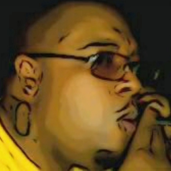 Profile Picture of Wallace Hollins (@bhollins88) on Poshmark