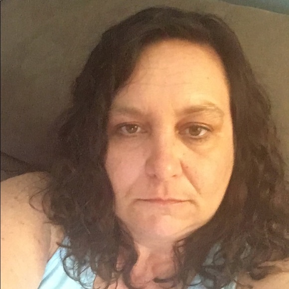 Profile Picture of Wendy Daring (@wendaring) on Poshmark