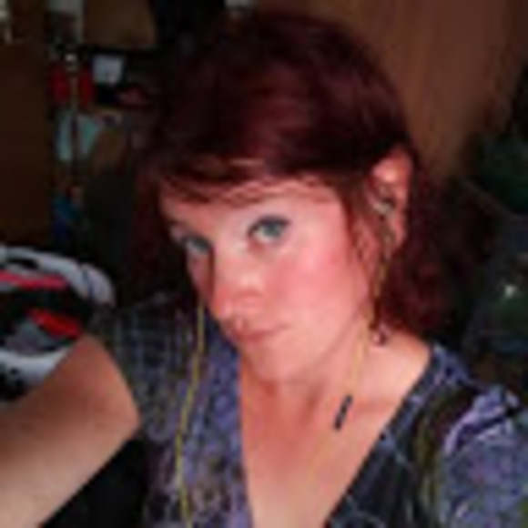 Profile Picture of Katrina Kelnhofer (@k_kelnhofer) on Poshmark