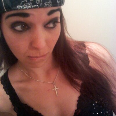 Profile Picture of Melanie Carrier (@perdulemien69) on Twitter