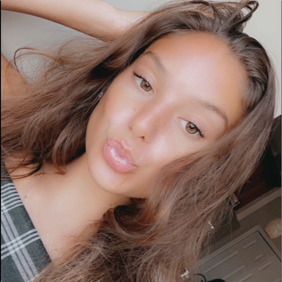 Profile Picture of Abby Gottschalk (@abbygottschalk) on Poshmark