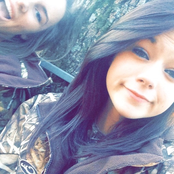 Profile Picture of Allison Larue (@kanglarue2) on Poshmark