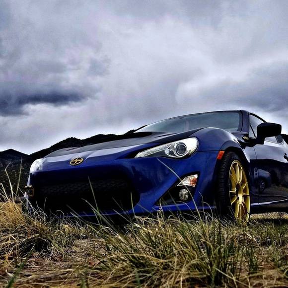 Profile Picture of Dylan Leyba (@leyba10) on Poshmark