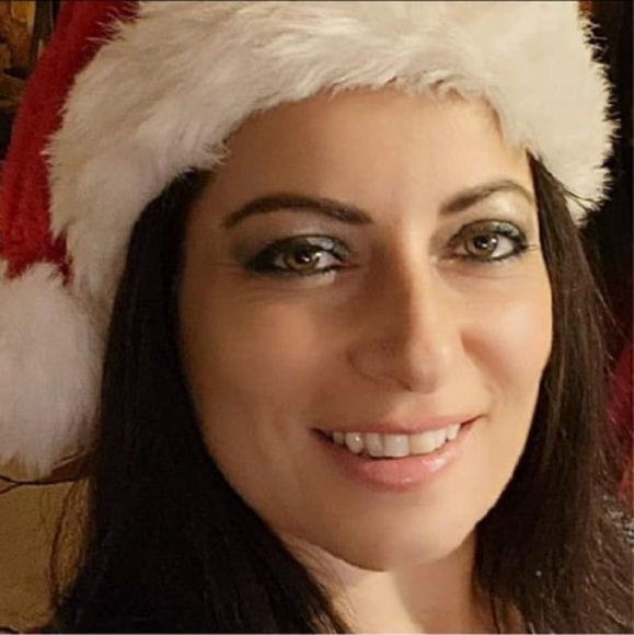 Nancy Nussa - Poshmark Profile Picture of Nancy Nussa (@nancynussa) on Poshmark