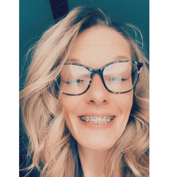 Profile Picture of Amanda Blevins (@amandablevin685) on Poshmark