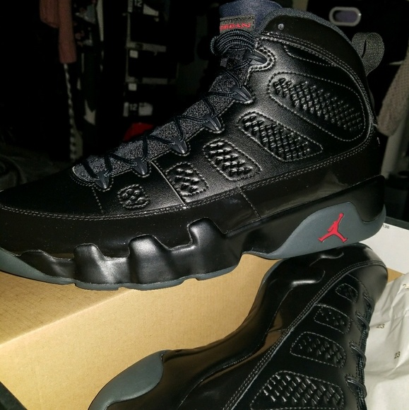 Profile Picture of Jerry Arnold (@cherry915) on Poshmark