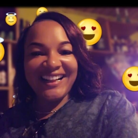 Profile Picture of Kerryann Campbell (@kerrycam91) on Poshmark