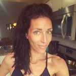 Profile Picture of Amanda Durrenberger (@pureoilpurelife) on Instagram