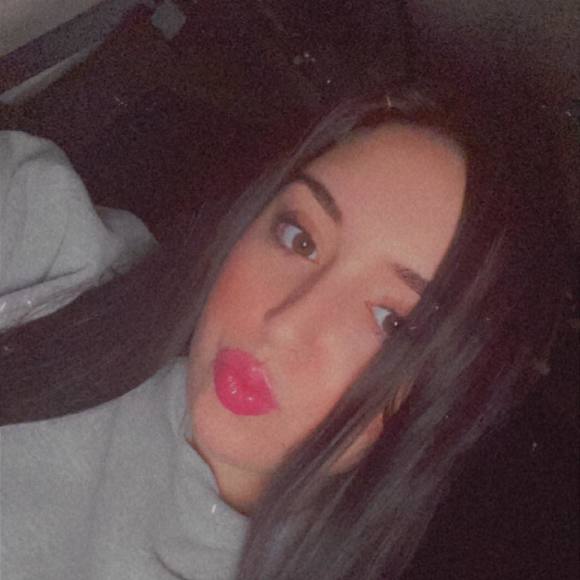 Profile Picture of Marissa Enelow (@marissaenelow) on Poshmark