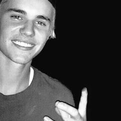 Profile Picture of HE FOLLOWED ME (@justinforro__) on Twitter