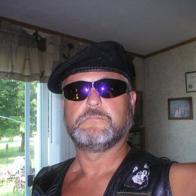 Profile Picture of Jeffrey Iiams (@JeffreyIiams) on Twitter