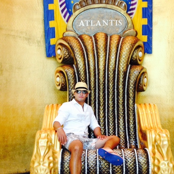 Profile Picture of Adrian Ontiveros (@adrian01800) on Poshmark