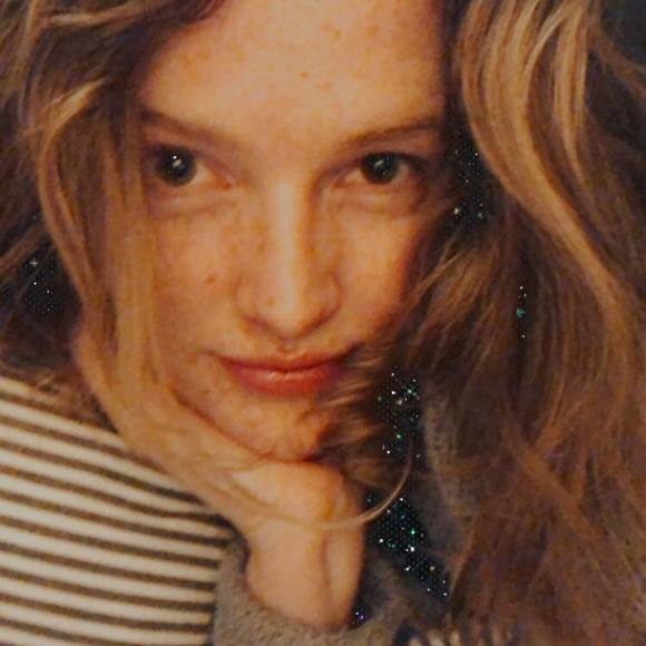 Profile Picture of Julia Talley (@twoclaws) on Poshmark