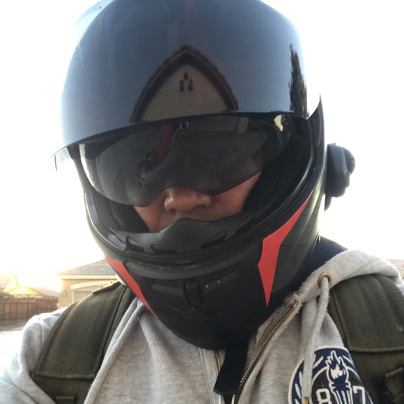 Profile Picture of Victor Araujo (@victor722) on Poshmark