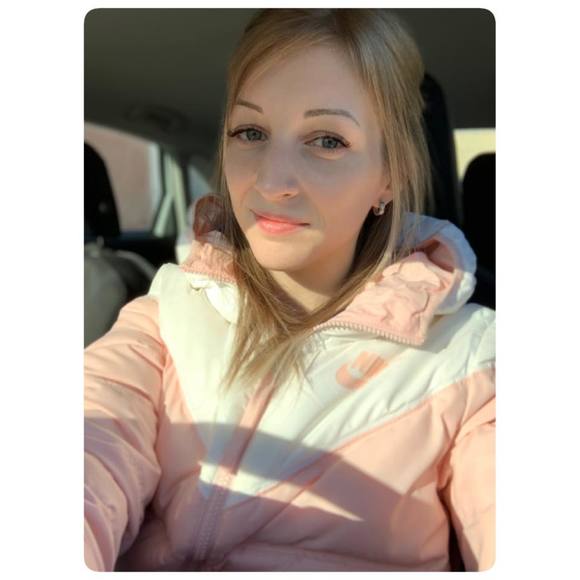 Profile Picture of Christelle Poulin (@c_poulin) on Poshmark