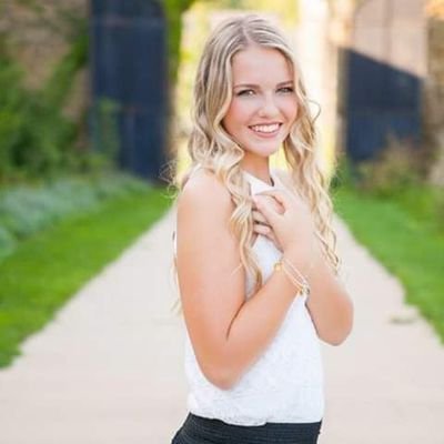 Profile Picture of Kelsea Bella Swift (@an0thern0b0dy) on Twitter