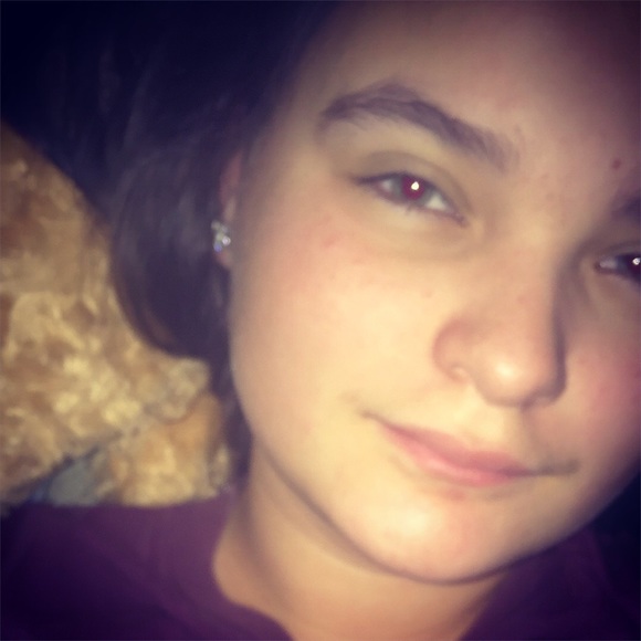 Profile Picture of Fawn Fouche (@fawnfouche) on Poshmark