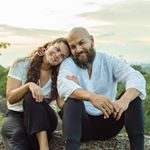 Profile Picture of Adan Y Lara em Português (@adanylara.br) on Instagram