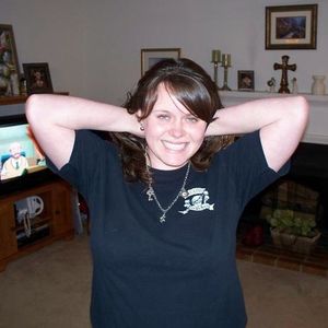 Profile Picture of Jennifer Avans (@jennjoos) on Myspace