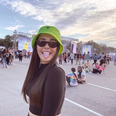 Profile Picture of Kate Holliday (@kateee431) on Twitter