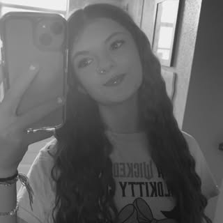Profile Picture of Editz (@upton_alyssa) on Instagram