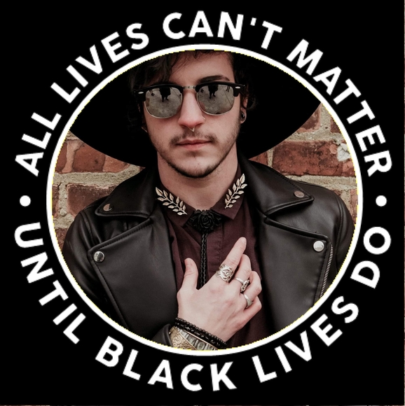 Profile Picture of Ronan Gallik (@ronangallik) on Poshmark