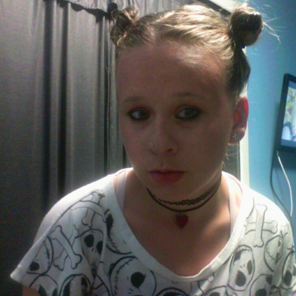 Profile Picture of Julie Panknin (@juliepanknin7) on Poshmark