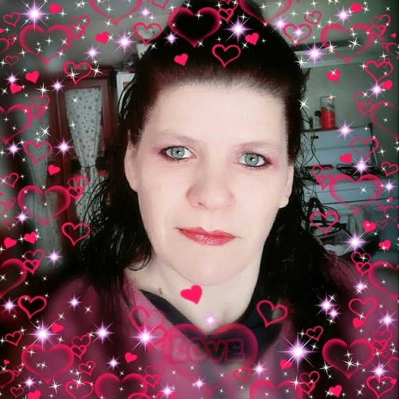 Profile Picture of Tammy Lockwood carrier (@tammycarrier) on Poshmark