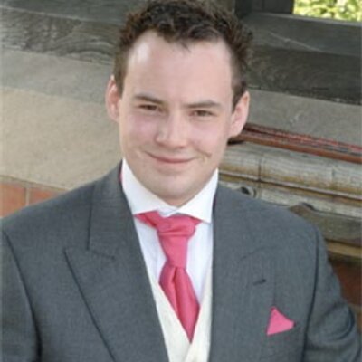 Profile Picture of James Ives (@moonhead1980) on Twitter