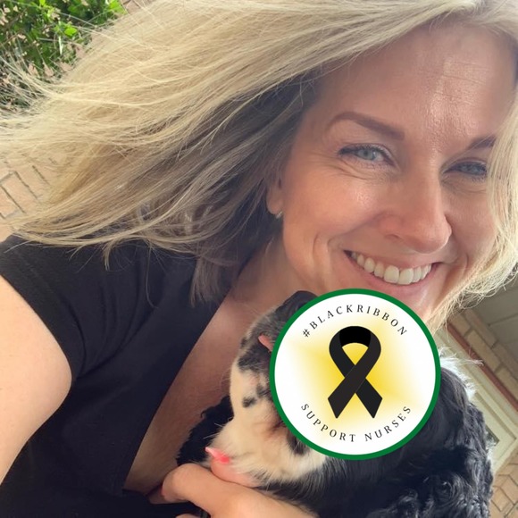 Profile Picture of Cindy Schneider (@cindyschneid296) on Poshmark