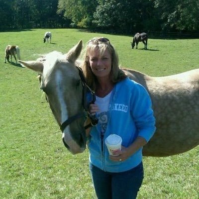 Profile Picture of Joanne Peterson (@learn2cope2001) on Twitter