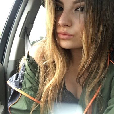 Profile Picture of Alex Gossett (@alex2nichole) on Twitter