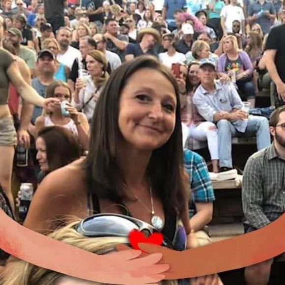 Profile Picture of Heather Athay (@heatherathay) on Poshmark