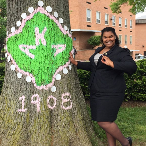 Profile Picture of Kendra Ivy (@kendruuh) on Poshmark