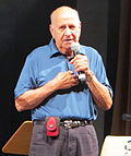 Profile Picture of Joe Esposito (author) - Wikipediaon Wikipedia