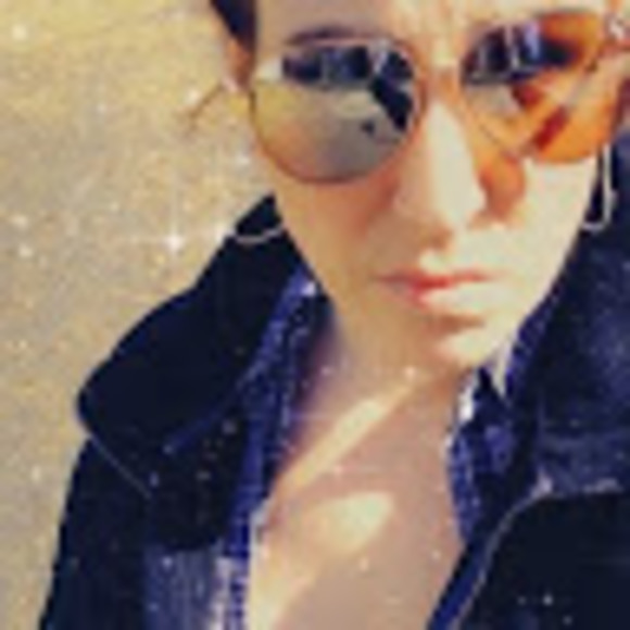 Profile Picture of Loretta Sorrell (@lorettasorrell) on Poshmark