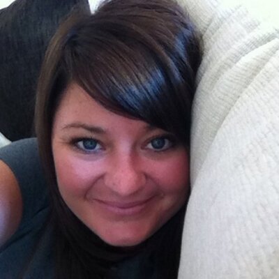 Profile Picture of Holly Elaine Walton (@YaHebarker) on Twitter
