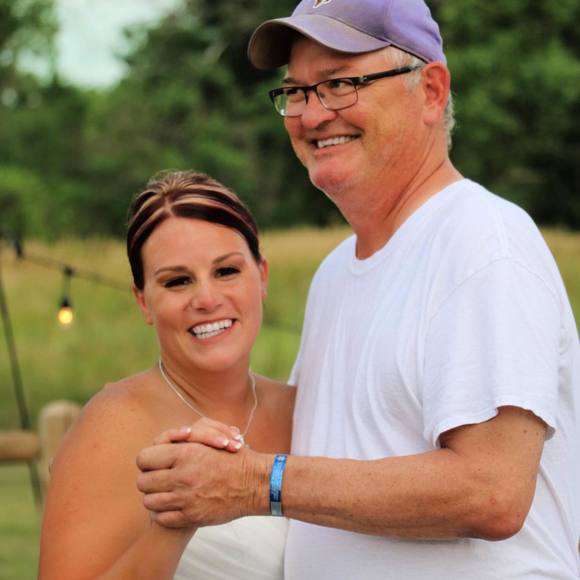 Lindsey Binstock - Poshmark Profile Picture of Lindsey Binstock (@berkenstalk12) on Poshmark