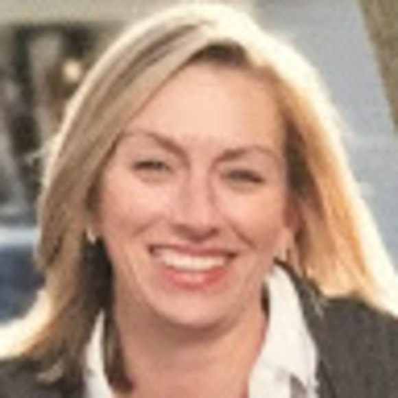 Profile Picture of Julie Qualkinbush (@jqualkinbush) on Poshmark