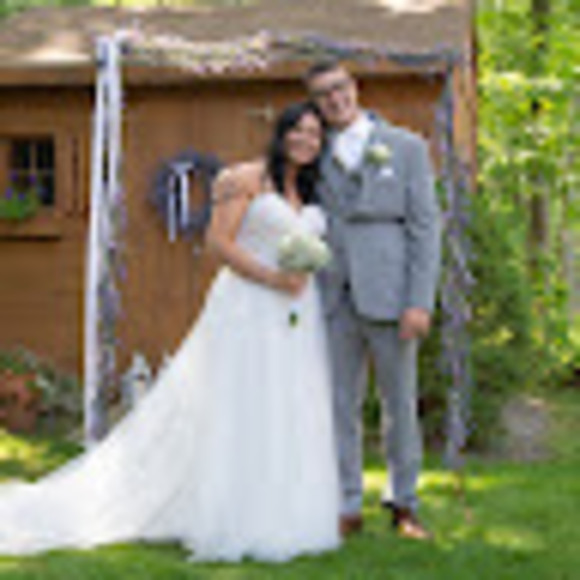 Stephanie Huott - Poshmark Profile Picture of Stephanie Huott (@shuott0915) on Poshmark