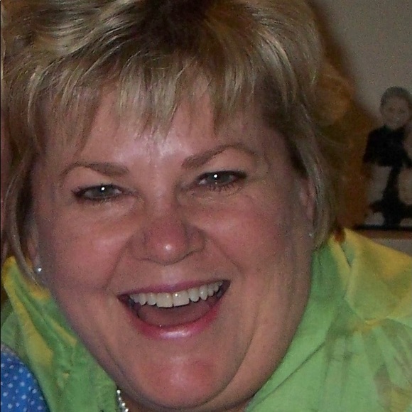 Profile Picture of Janet Sheehan (@jsheehan5314) on Poshmark