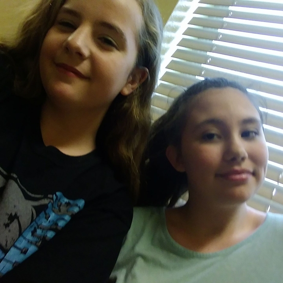 Reagan Bartelds - Poshmark Profile Picture of Reagan Bartelds (@nunya11) on Poshmark