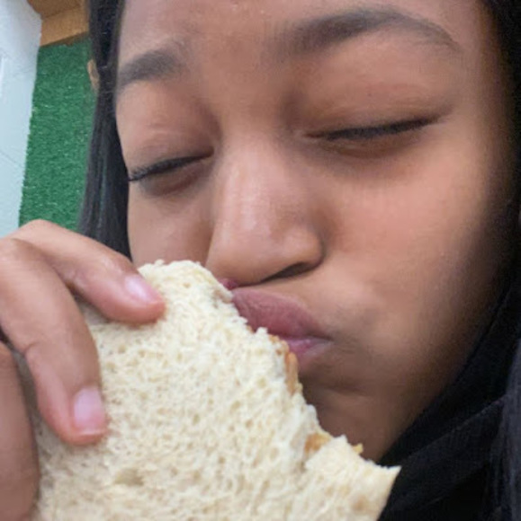 Profile Picture of Morgan Kyles (@morgankyles135) on Poshmark